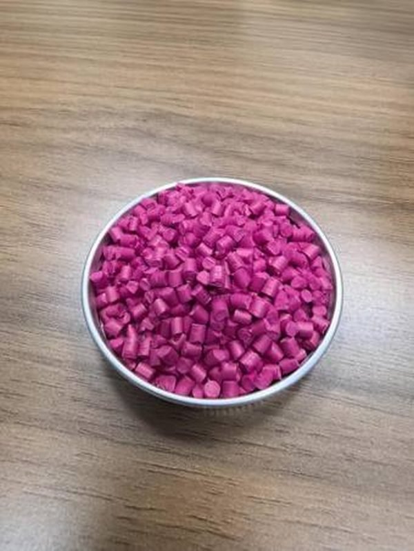 粉红